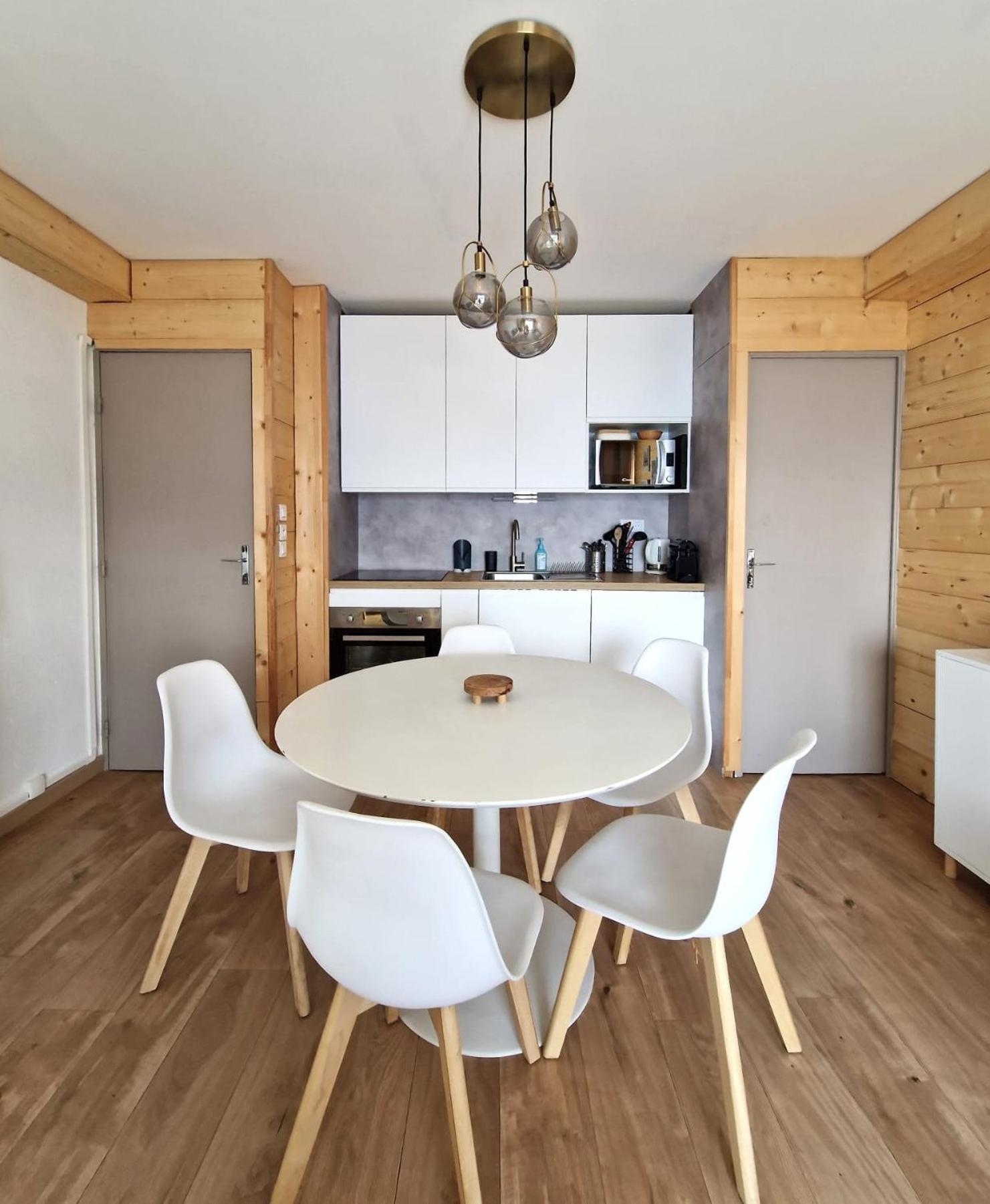 Lechalet N22 Au Pied Des Pistes 圣拉里苏朗 外观 照片