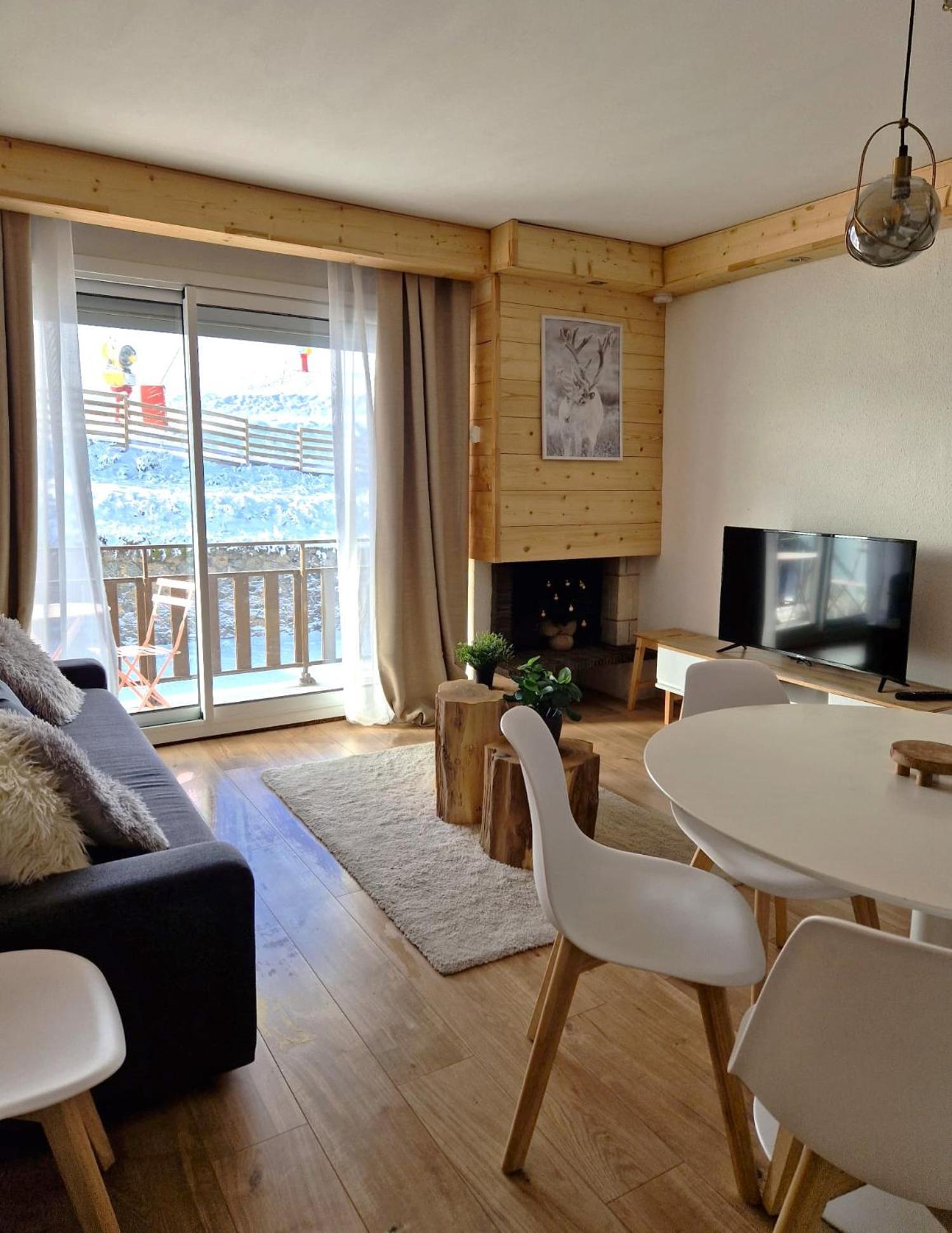 Lechalet N22 Au Pied Des Pistes 圣拉里苏朗 外观 照片