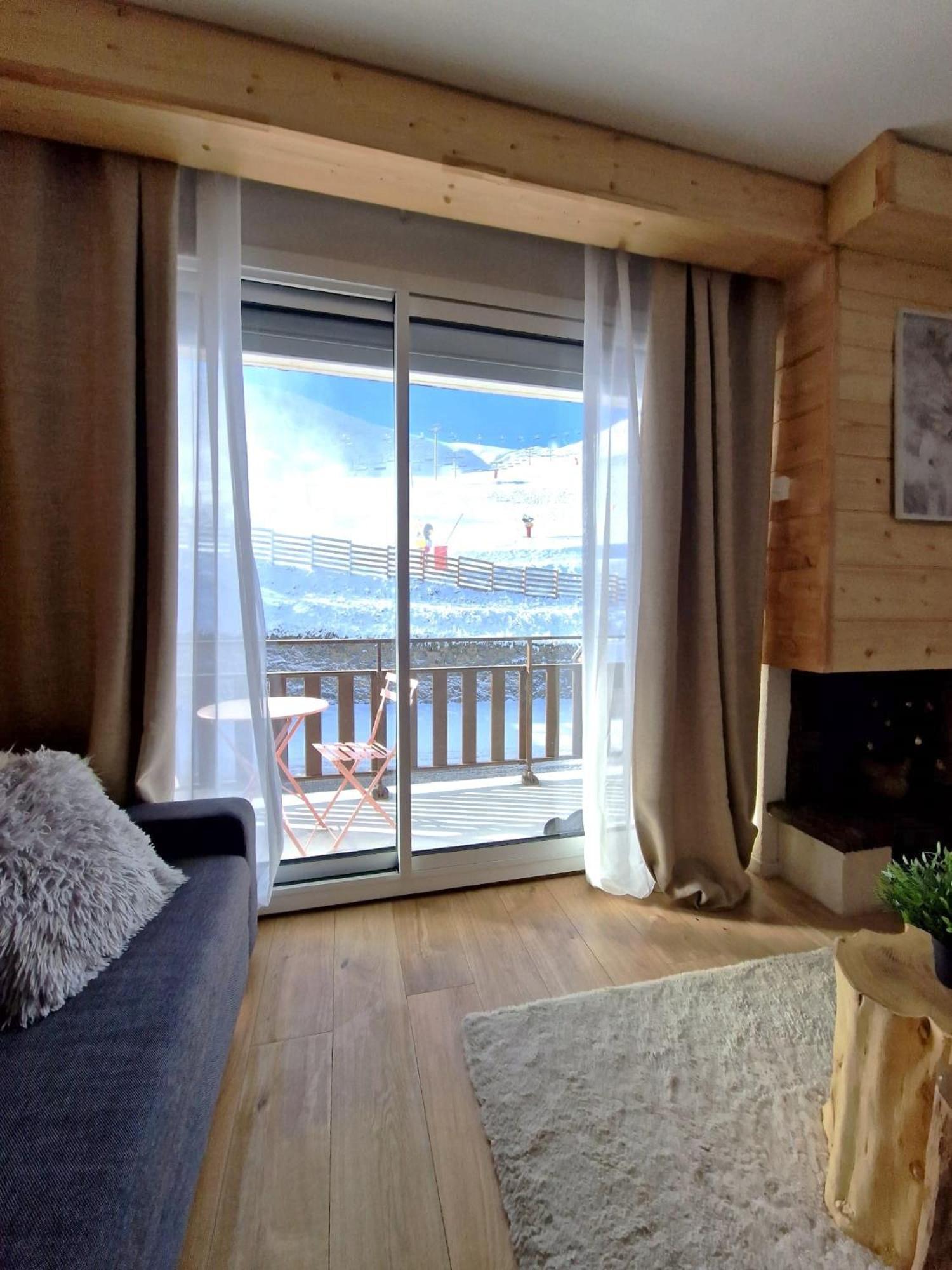 Lechalet N22 Au Pied Des Pistes 圣拉里苏朗 外观 照片